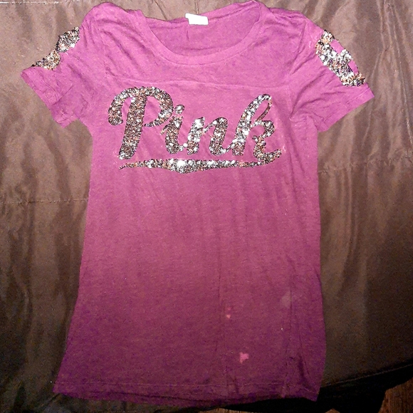 PINK Victoria's Secret Glitter Logo Tee - Burgundy Size M/L - Picture 1 of 1